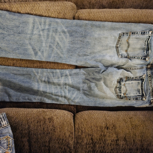 Jeans - Picture 3 of 3